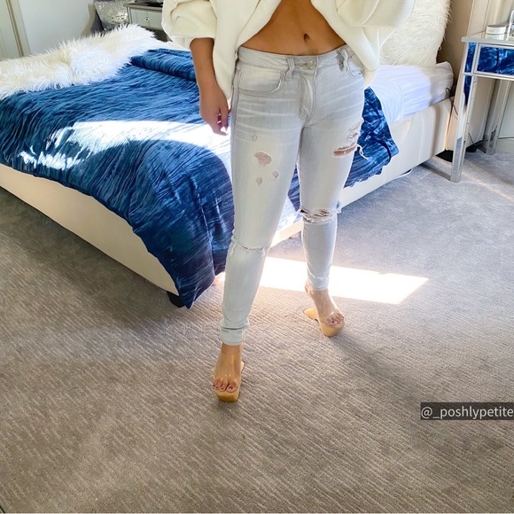 American Eagle light grey ripped  mid-rise jegging ankle - Picture 3 of 16